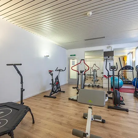 Central Sporthotel Davos Hotell 4*