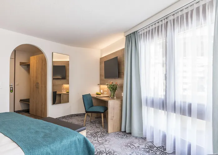 Готель Central Sporthotel Davos 4*